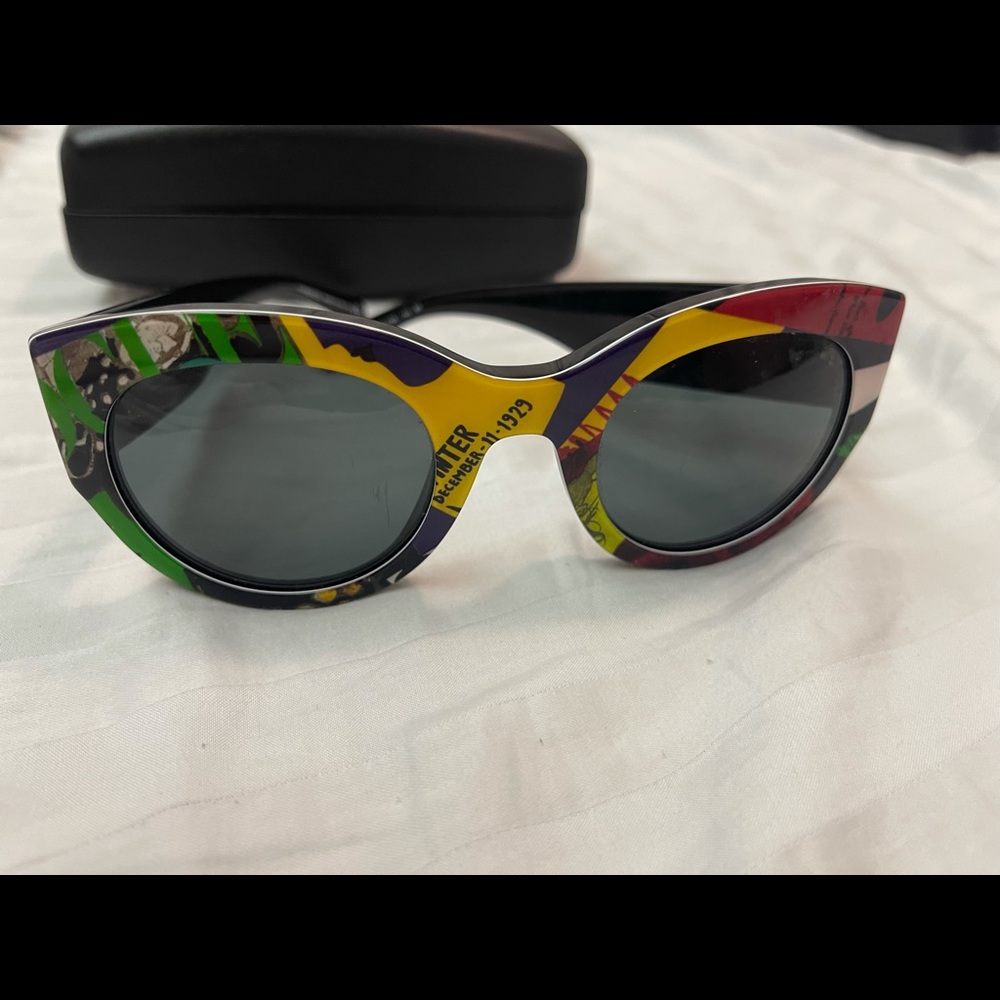 Versace unisex glasses, with little use, in perfect condition with its case